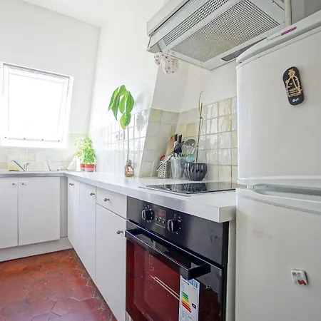 Charming Studio With Balcony Near Nation *